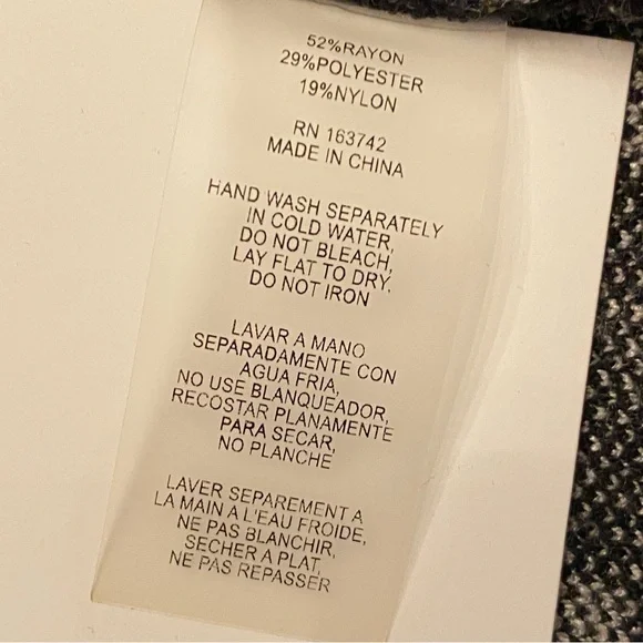 Beautiful Sioni Black and Grey Polka Dot Wrap Sweater with Tie. Size XL - Picture 6 of 6